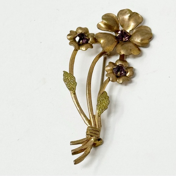 Vintage Victorian Purple Rhinestone Brass Flower Brooch Pin - Picture 2 of 8